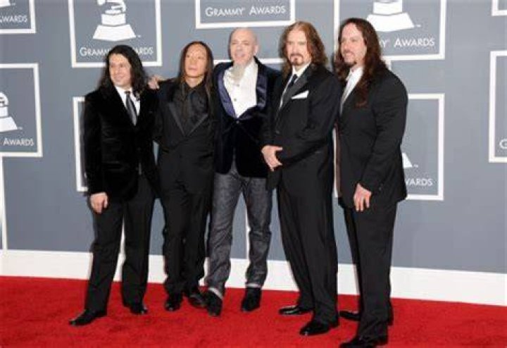 Darryl Jones (Bassist) - Age, Birthday, Bio, Facts, Family, Net Worth, Height & More