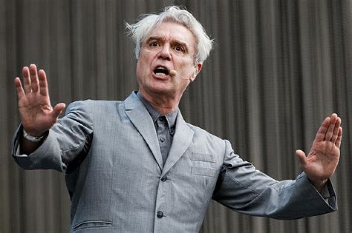 David Byrne (Rock Singer) - Age, Birthday, Bio, Facts, Family, Net Worth, Height & More