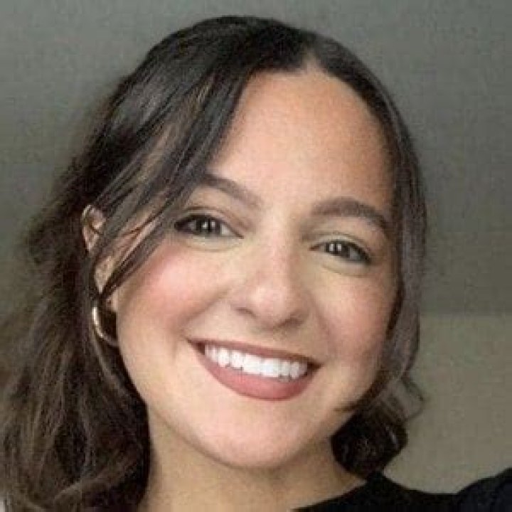 Deanna Giulietti (TikTok Star) - Age, Birthday, Bio, Facts, Family, Net Worth, Height & More