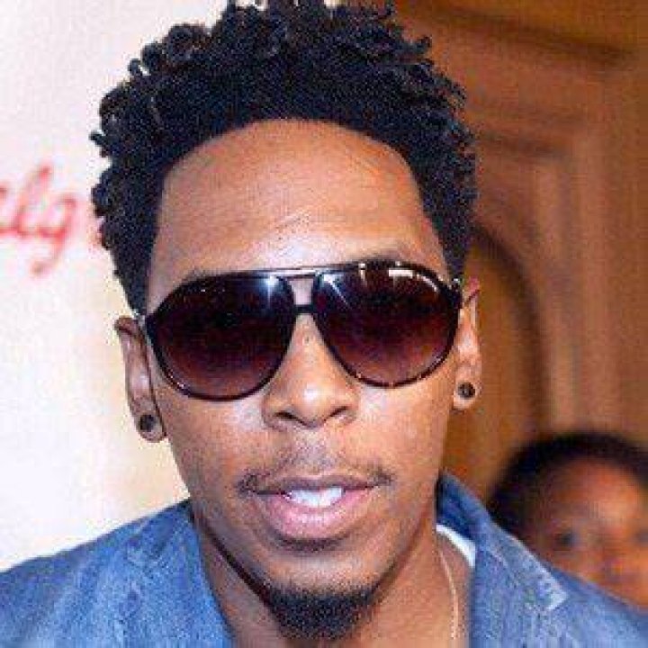 Deitrick Haddon (Gospel Singer) - Age, Birthday, Bio, Facts, Family, Net Worth, Height & More