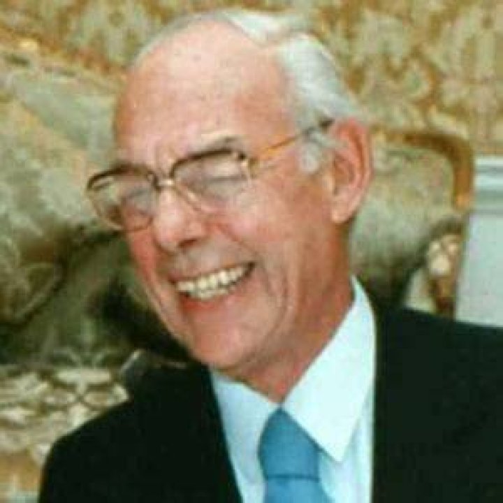Denis Thatcher (Business Executive) - Age, Birthday, Bio, Facts, Family, Net Worth, Height & More