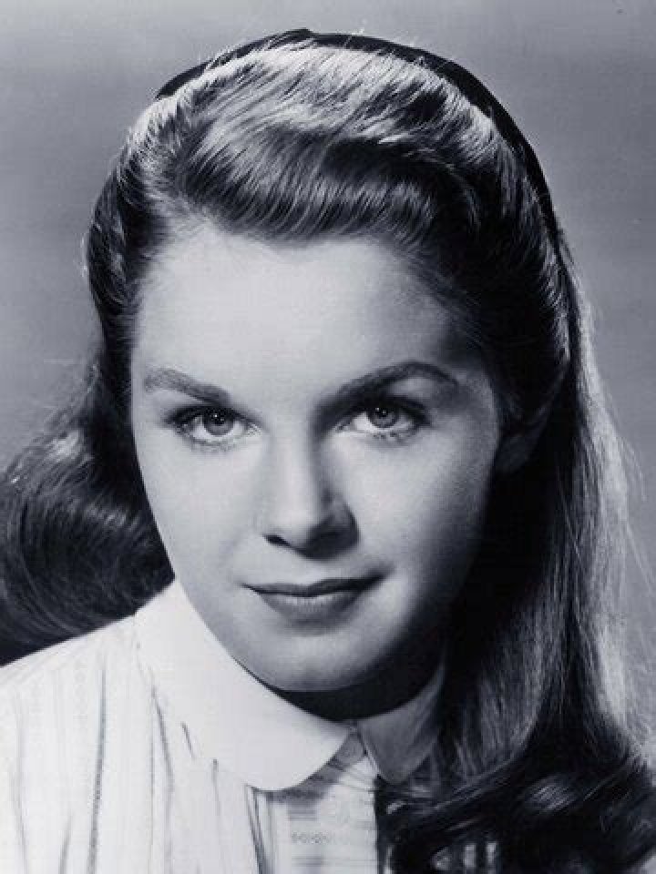 Diane Varsi (Movie Actress) - Age, Birthday, Bio, Facts, Family, Net Worth, Height & More