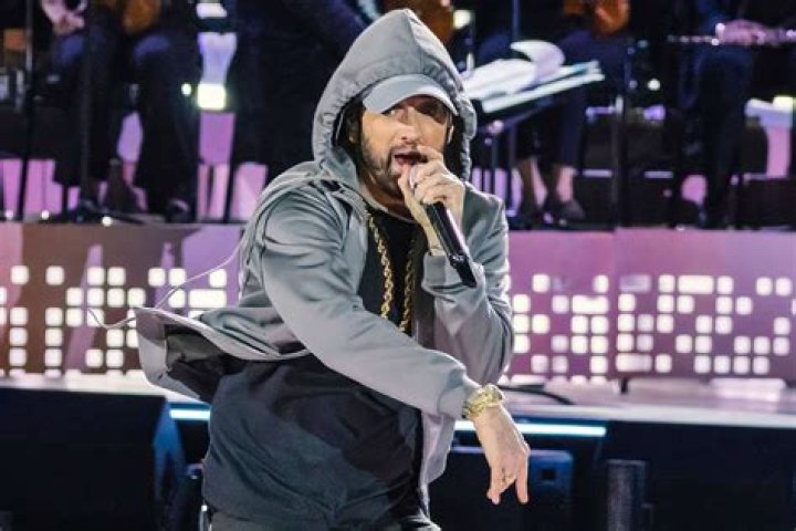 Did Eminem grow up on 7 Mile? – Celebrity.fm – #1 Official Stars, Business & People Network, Wiki, Success story, Biography & Quotes