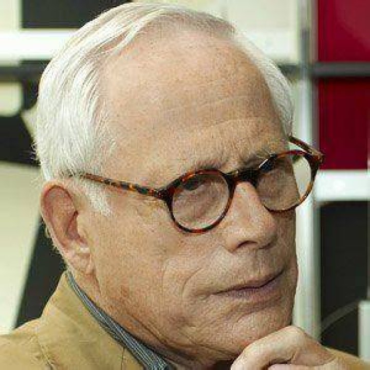 Dieter Rams (Business Executive) - Age, Birthday, Bio, Facts, Family, Net Worth, Height & More