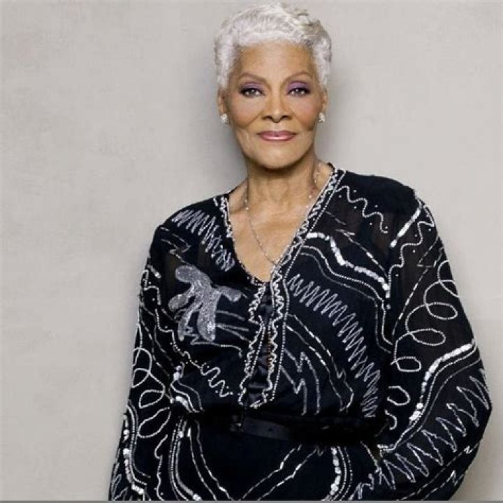 Dionne Warwick (Gospel Singer) - Age, Birthday, Bio, Facts, Family, Net Worth, Height & More