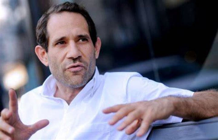 Dov Charney (Entrepreneur) - Age, Birthday, Bio, Facts, Family, Net Worth, Height & More