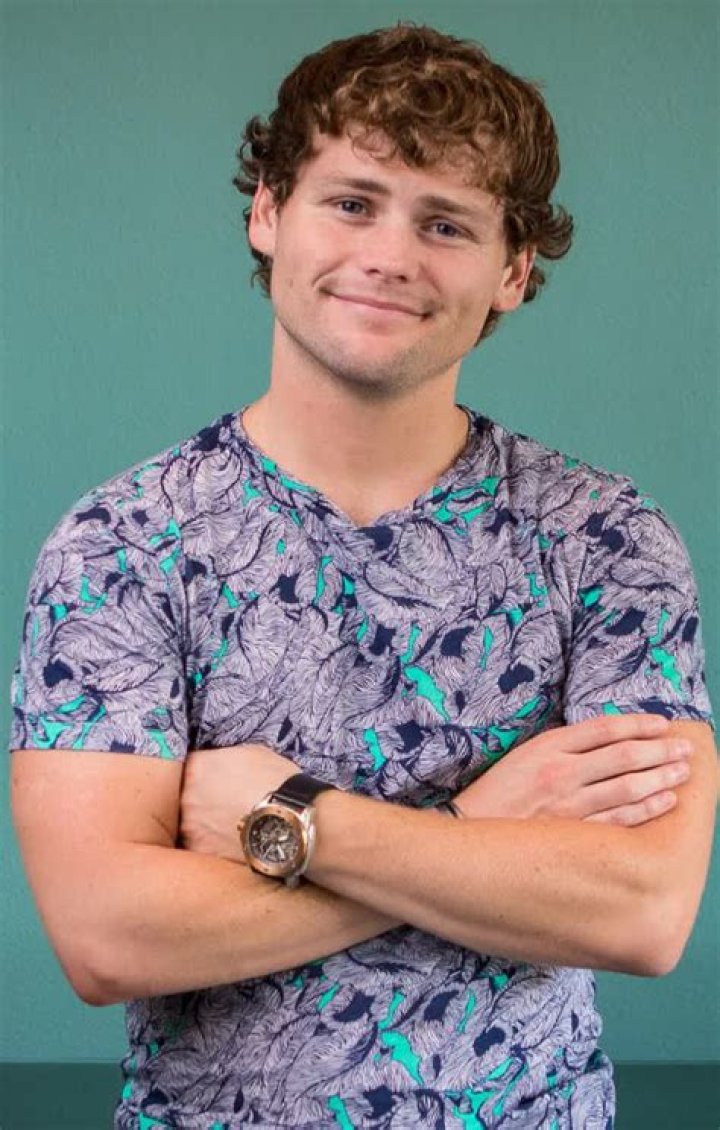 Drew Lynch (Comedian) - Age, Birthday, Bio, Facts, Family, Net Worth, Height & More