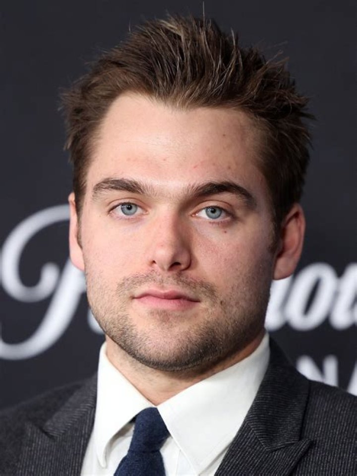 Dylan Sprayberry (TV Actor) - Age, Birthday, Bio, Facts, Family, Net Worth, Height & More