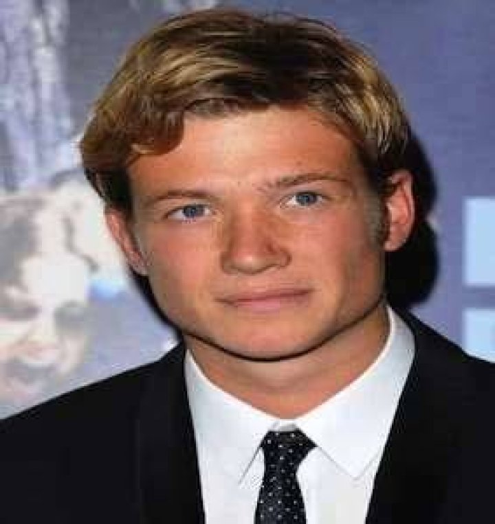 Ed Speleers (Movie Actor) - Age, Birthday, Bio, Facts, Family, Net Worth, Height & More