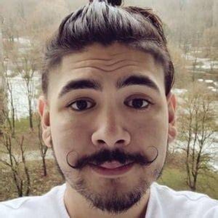 Edwin Castro (Twitch Star) - Age, Birthday, Bio, Facts, Family, Net Worth, Height & More