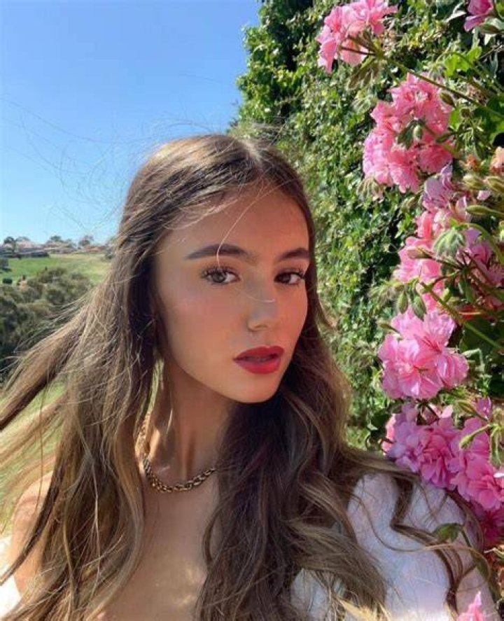 Ella Grace Cervetto (TikTok Star) - Age, Birthday, Bio, Facts, Family, Net Worth, Height & More