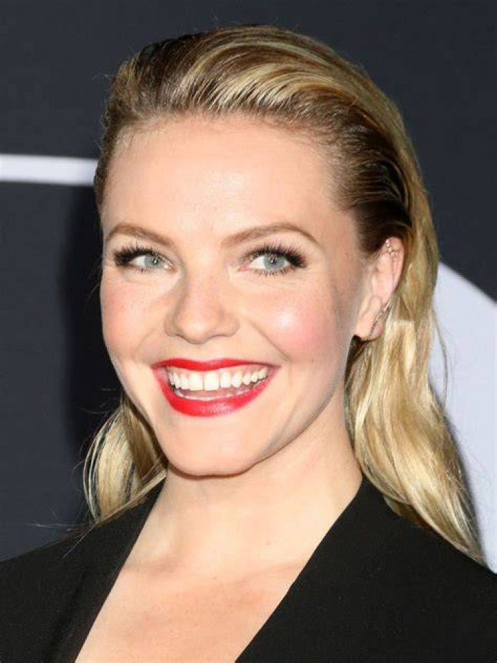 Eloise Mumford (Movie Actress) - Age, Birthday, Bio, Facts, Family, Net Worth, Height & More