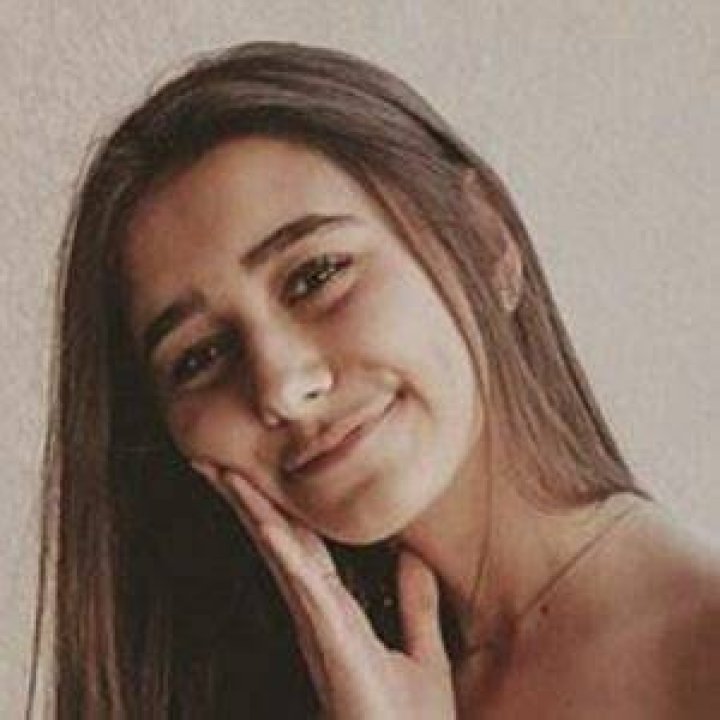 Emily Paulichi (YouTube Star) - Age, Birthday, Bio, Facts, Family, Net Worth, Height & More