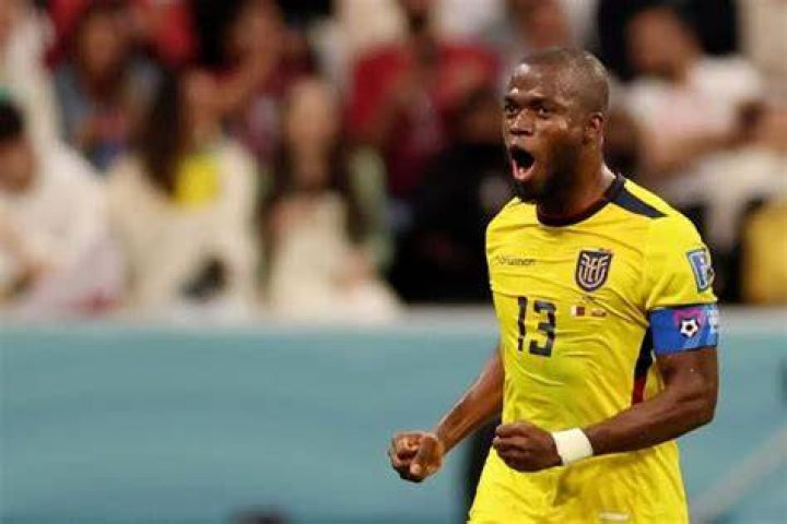Enner Valencia (Soccer Player) - Age, Birthday, Bio, Facts, Family, Net Worth, Height & More