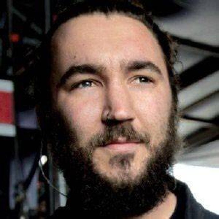 Eric Vanlerberghe (Metal Singer) - Age, Birthday, Bio, Facts, Family, Net Worth, Height & More