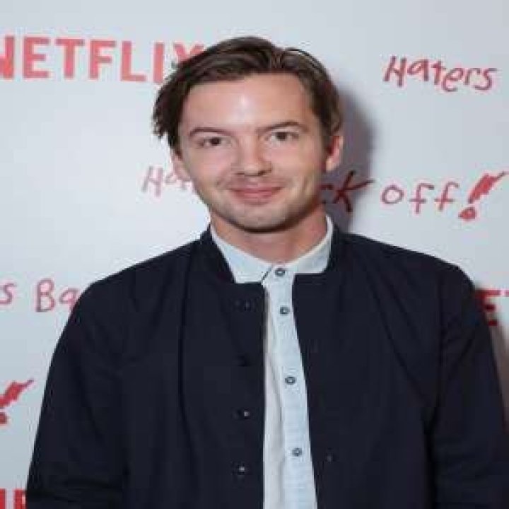 Erik Stocklin (TV Actor) - Age, Birthday, Bio, Facts, Family, Net Worth, Height & More