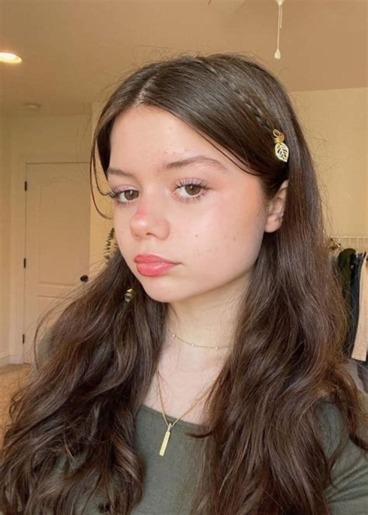 Erika Diane (YouTube Star) - Age, Birthday, Bio, Facts, Family, Net Worth, Height & More