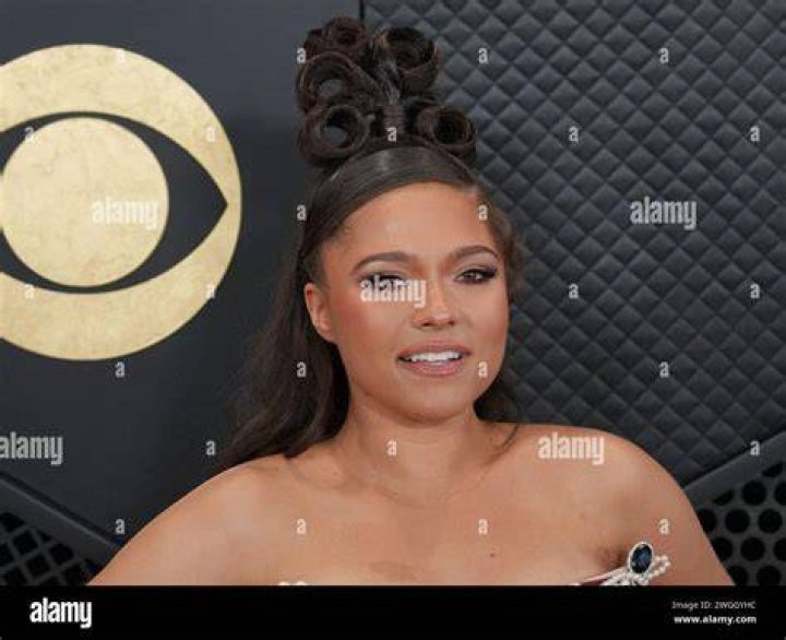 Eryn Allen Kane (R&B Singer) - Age, Birthday, Bio, Facts, Family, Net Worth, Height & More