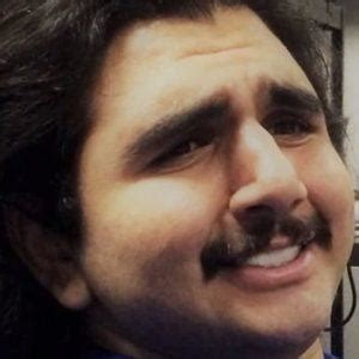 EsfandTV (Twitch Star) - Age, Birthday, Bio, Facts, Family, Net Worth, Height & More