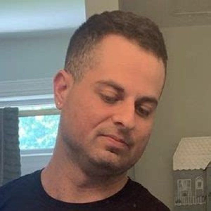 Evan Kardon (TikTok Star) - Age, Birthday, Bio, Facts, Family, Net Worth, Height & More