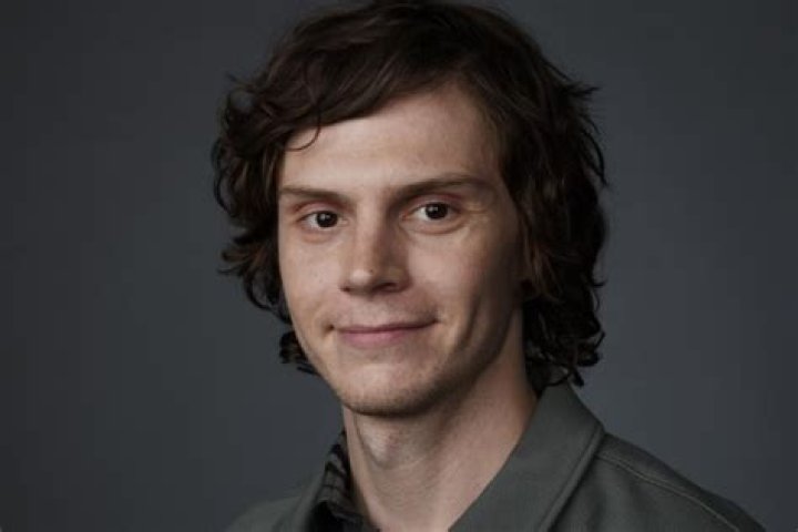 Evan Peters (TV Actor) - อายุ วันเกิด ชีวประวัติ ข้อเท็จจริง ครอบครัว มูลค่าสุทธิ ส่วนสูง & อื่นๆ