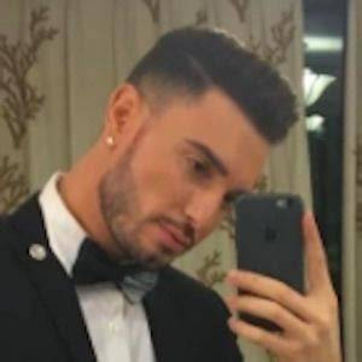 Faydee (Pop Singer) - Age, Birthday, Bio, Facts, Family, Net Worth, Height & More