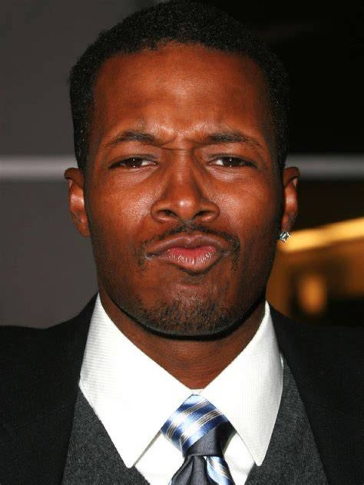 Flex Alexander (TV Actor) - Age, Birthday, Bio, Facts, Family, Net Worth, Height & More