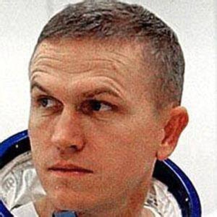 Frank Borman (Astronaut) - Age, Birthday, Bio, Facts, Family, Net Worth, Height & More
