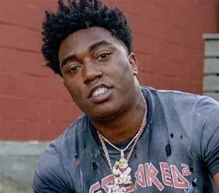 Fredo Bang (Rapper) - Age, Birthday, Bio, Facts, Family, Net Worth, Height & More