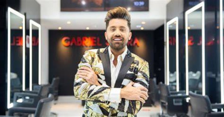 Gabriel Samra (Stylist) - Age, Birthday, Bio, Facts, Family, Net Worth, Height & More