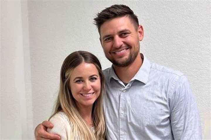 Gifter sig Jana Duggar?