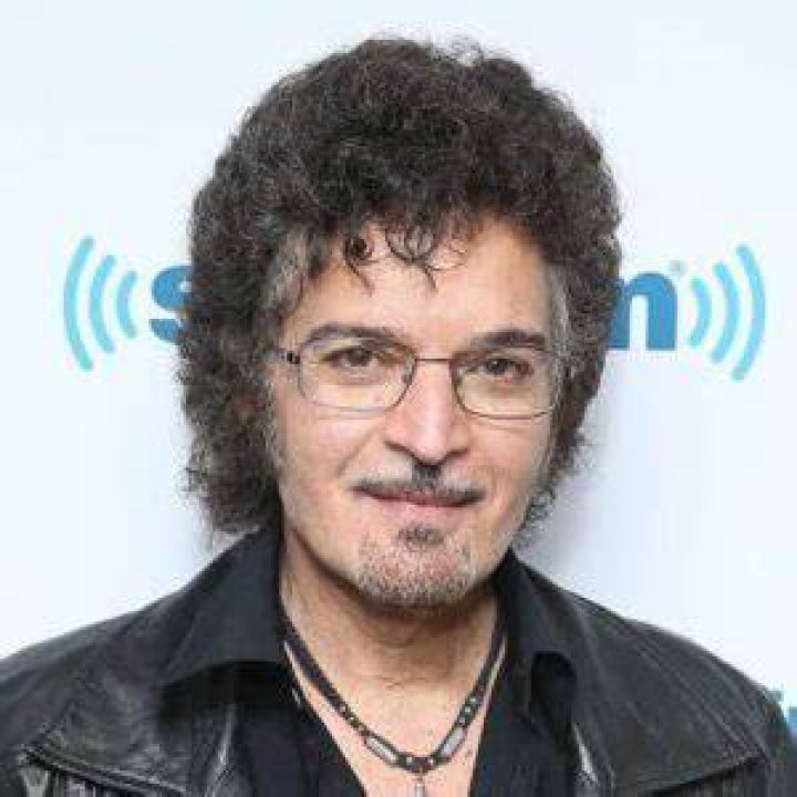Gino Vannelli (Pop Singer) - Age, Birthday, Bio, Facts, Family, Net Worth, Height & More