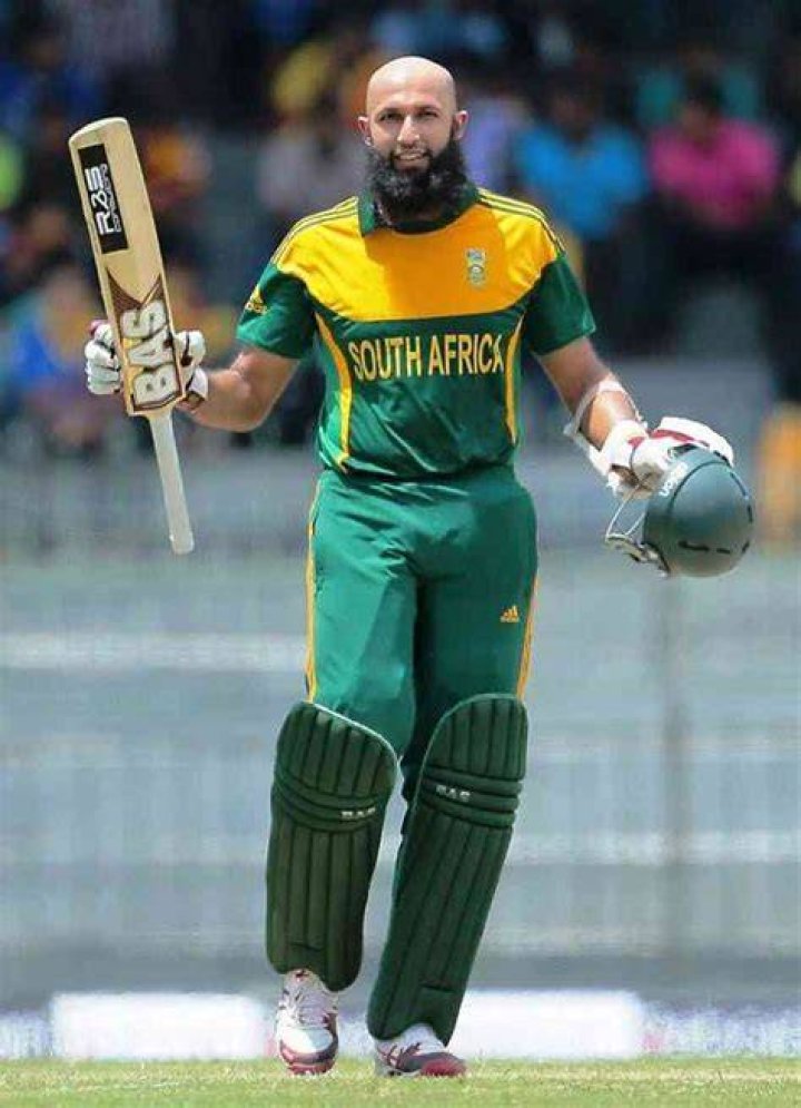 Hashim Amla (Cricket Player) - Age, Birthday, Bio, Facts, Family, Net Worth, Height & More