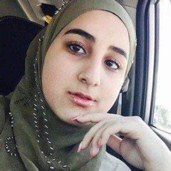 Hidaya Hijazi (Instagram Star) - Age, Birthday, Bio, Facts, Family, Net Worth, Height & More