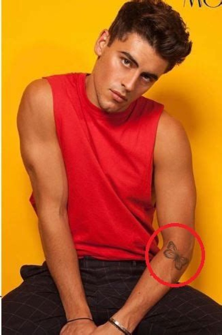 How many tattoos does Jack gilinsky have?