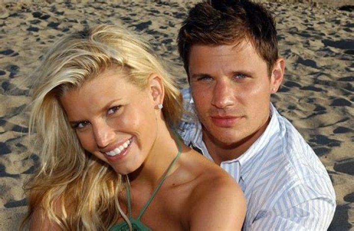 How much did Nick Lachey get in divorce settlement?