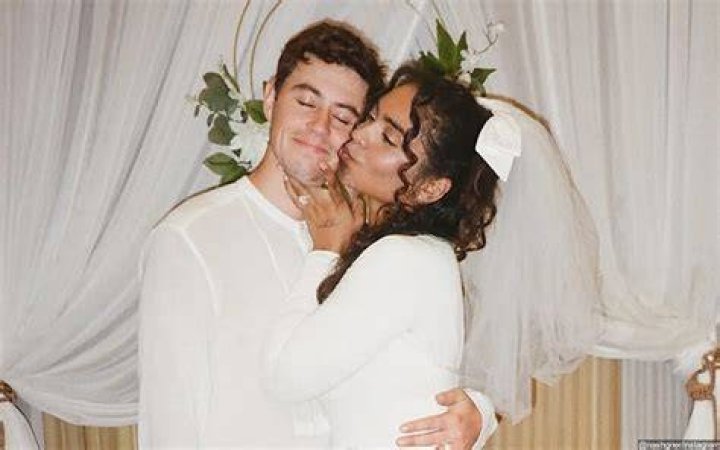 How old is Nash Grier’s wife?