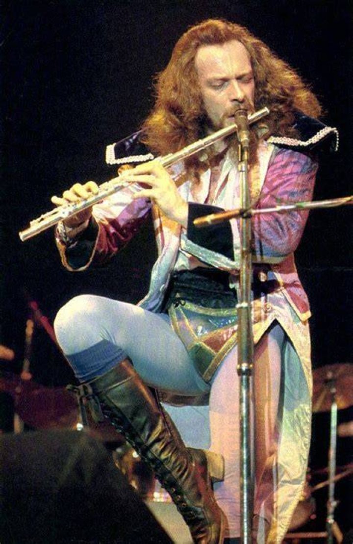Ian Anderson (Flute Player) - Age, Birthday, Bio, Facts, Family, Net Worth, Height & More