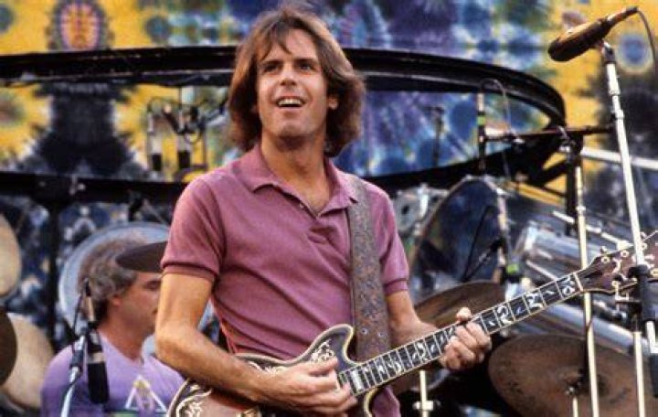 Is Bob Weir a vegan?