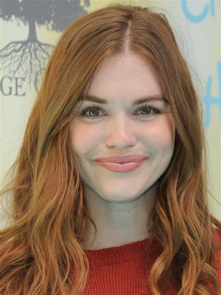 Is Holland Roden a real redhead?