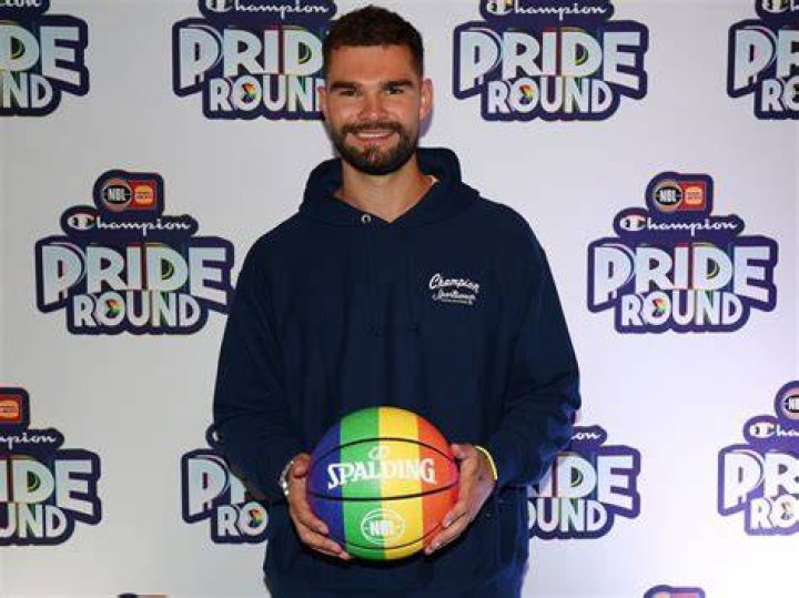 Isaac Humphries