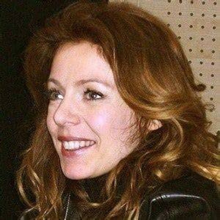 Isabelle Boulay (Pop Singer) - Age, Birthday, Bio, Facts, Family, Net Worth, Height & More