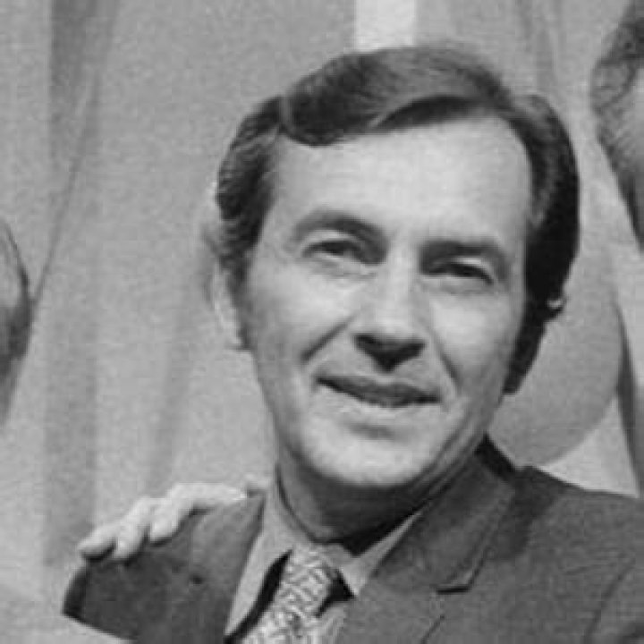 Jack Kelly (TV Actor) - Age, Birthday, Bio, Facts, Family, Net Worth, Height & More