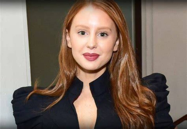 Jackie Oshry (Instagram Star) - Age, Birthday, Bio, Facts, Family, Net Worth, Height & More