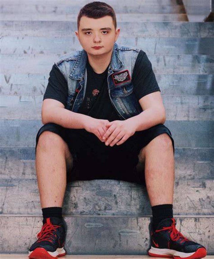 Jackson Uploads of Fun (TikTok Star) - Age, Birthday, Bio, Facts, Family, Net Worth, Height & More