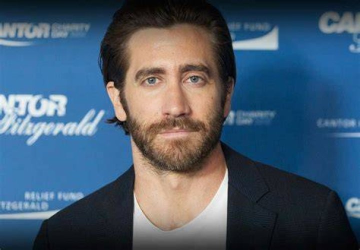 Jake Gyllenhaal (Movie Actor) - Age, Birthday, Bio, Facts, Family, Net Worth, Height & More