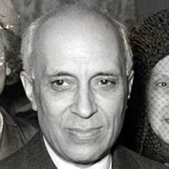 Jawaharlal Nehru (World Leader) - Age, Birthday, Bio, Facts, Family, Net Worth, Height & More