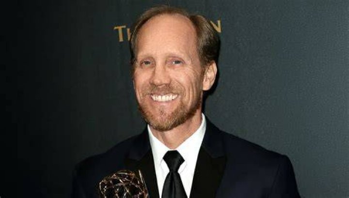 Jeff Bennett (Voice Actor) - Age, Birthday, Bio, Facts, Family, Net Worth, Height & More