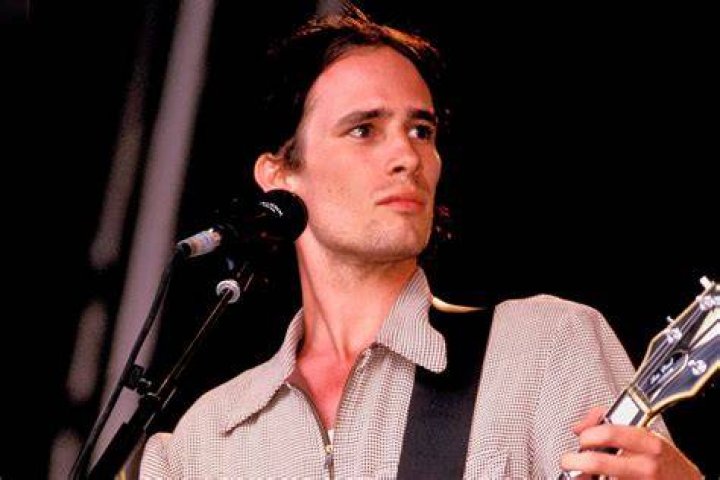 Jeff Buckley (Rock Singer) - Age, Birthday, Bio, Facts, Family, Net Worth, Height & More