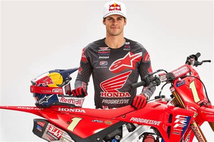 Jett Lawrence (Motorcycle Racer) - Age, Birthday, Bio, Facts, Family, Net Worth, Height & More